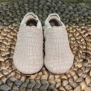 Robeez Leather soft shoes Mermaid Iridescent Seashell 0-6 months
